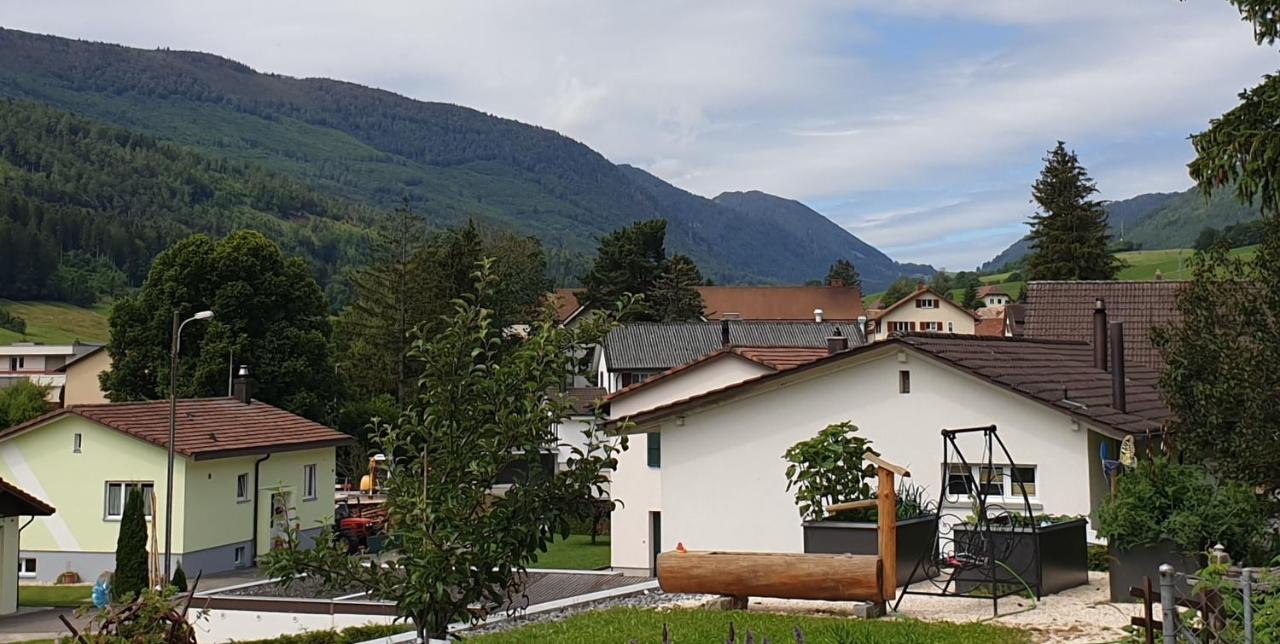 Hotel Gasthof Kreuz Welschenrohr Exterior foto